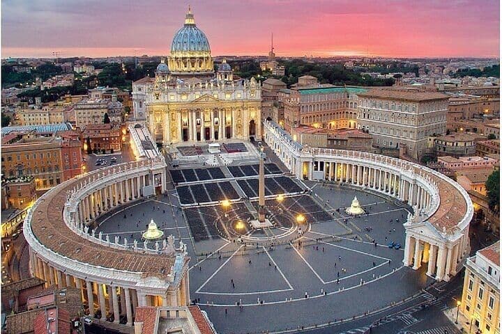 St Peter Basilica Tour with Digital Audio Guide